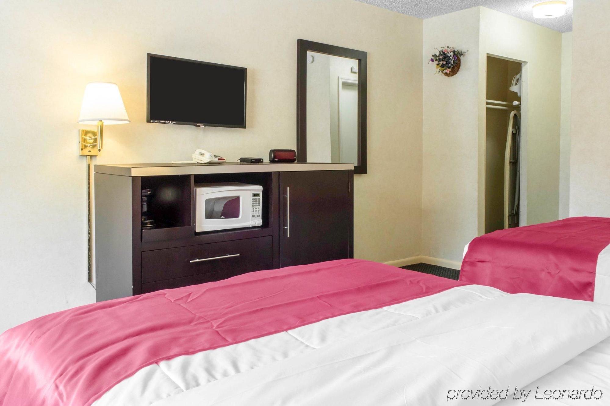 Marmora Oceanside Lodge מראה חיצוני תמונה